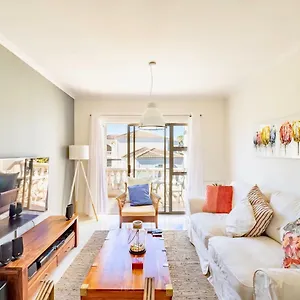 bougain-villas.hotels-capetown.com/
